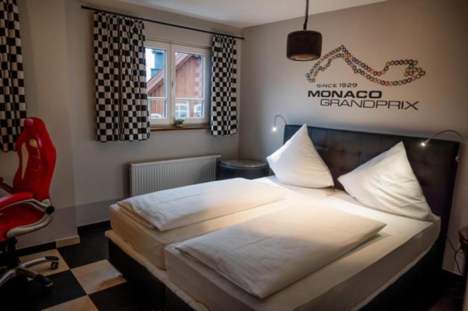 Motorworld Inn Warthausen ภายนอก รูปภาพ