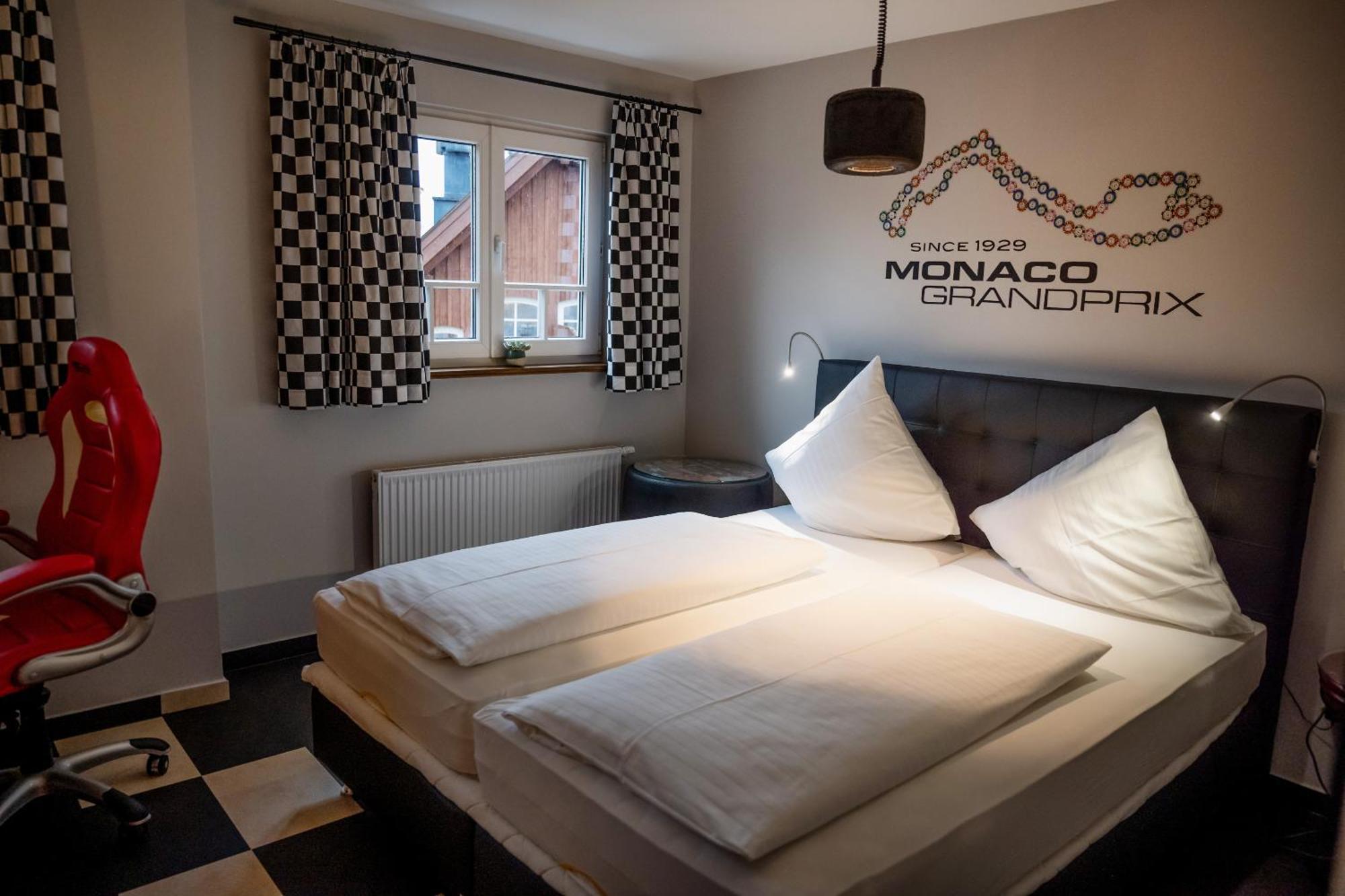 Motorworld Inn Warthausen ภายนอก รูปภาพ