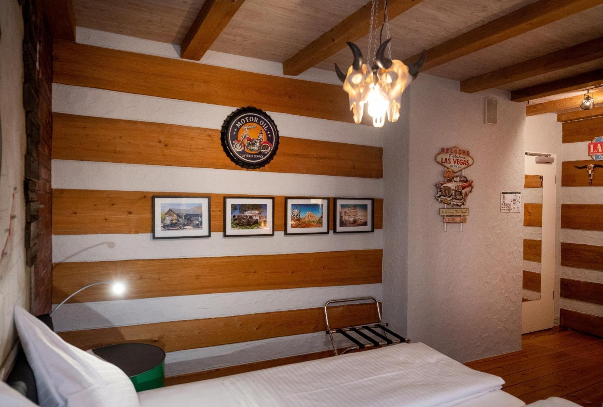 Motorworld Inn Warthausen ภายนอก รูปภาพ