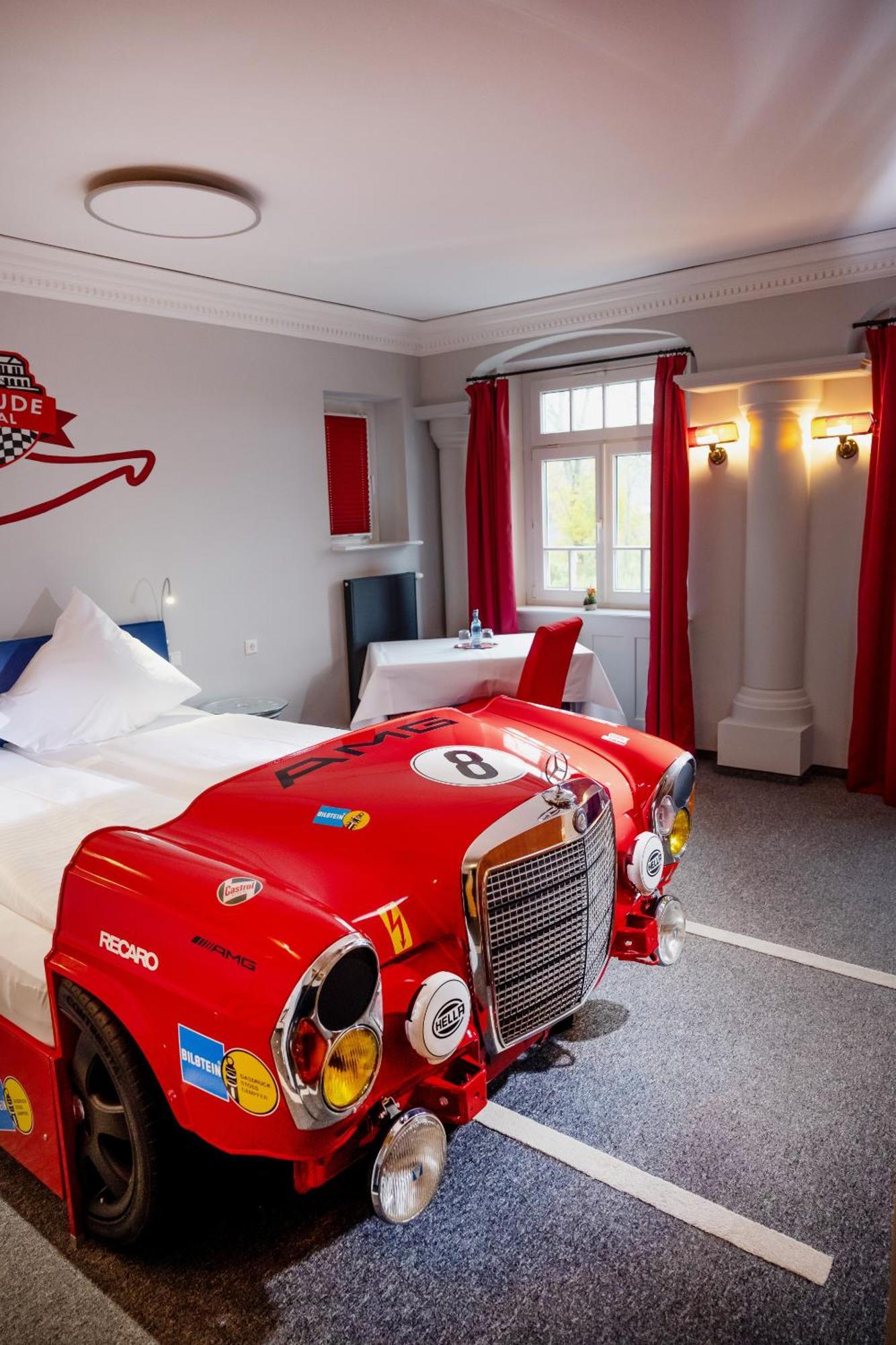 Motorworld Inn Warthausen ภายนอก รูปภาพ